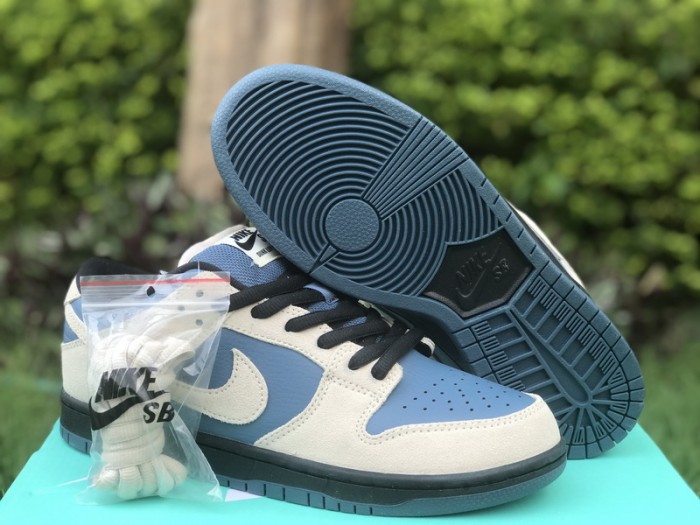 Authentic Nike Dunk Sb Low Pro “Light Cream”