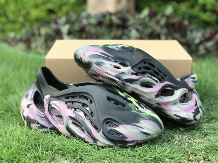 Authentic Yeezy Foam Runner MX Carbon