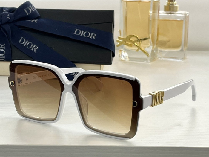 Dior Sunglasses AAAA-042