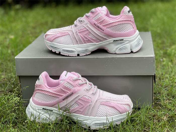 B 17FW Tripe-S High End Sneaker-291