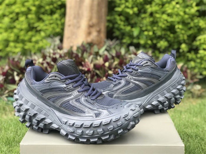 B 17FW Tripe-S High End Sneaker-313