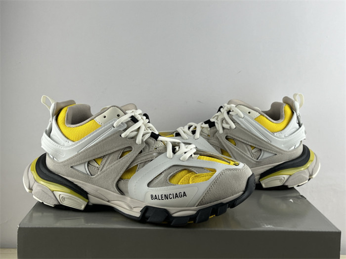 B 17FW Tripe-S High End Sneaker-416