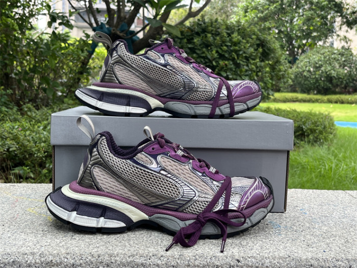 B 17FW Tripe-S High End Sneaker-422