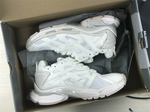 B 17FW Tripe-S High End Sneaker-333