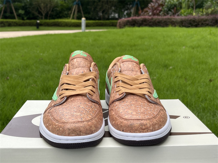 Authentic Travis Scott x Air Jordan 1 Clot