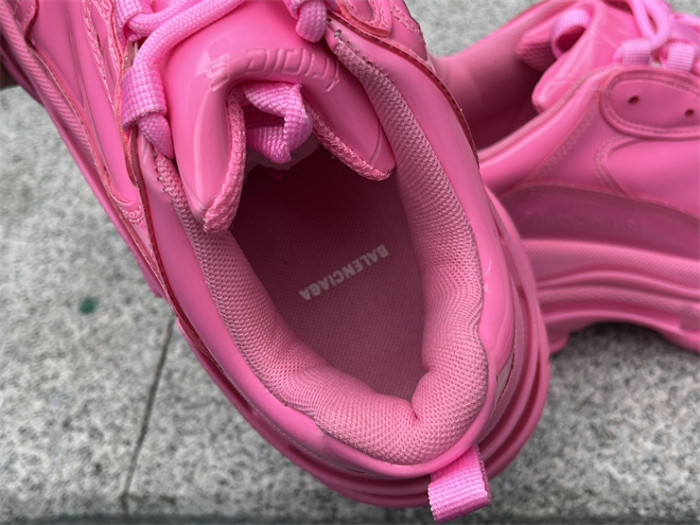 B 17FW Tripe-S High End Sneaker-421