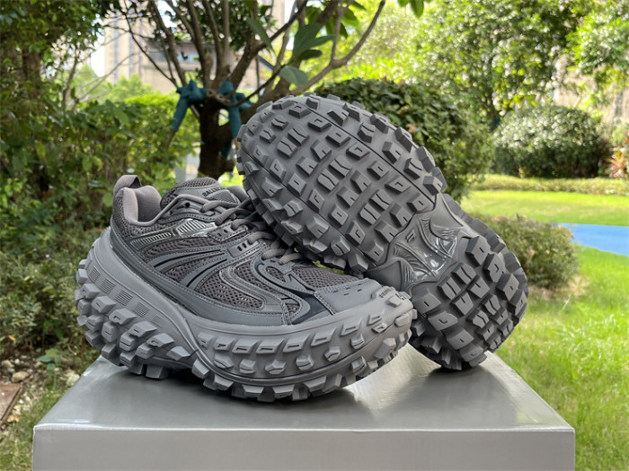 B 17FW Tripe-S High End Sneaker-432