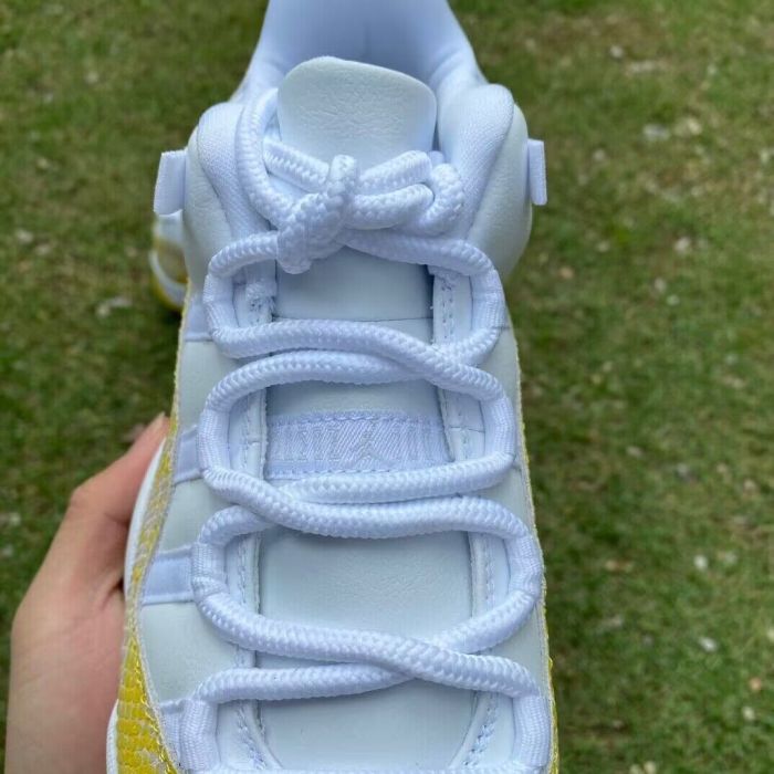 Authentic Air Jordan 11 Low WMS“Yellow Snakeskin”