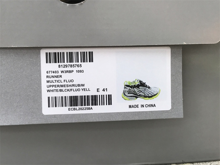 B 17FW Tripe-S High End Sneaker-380