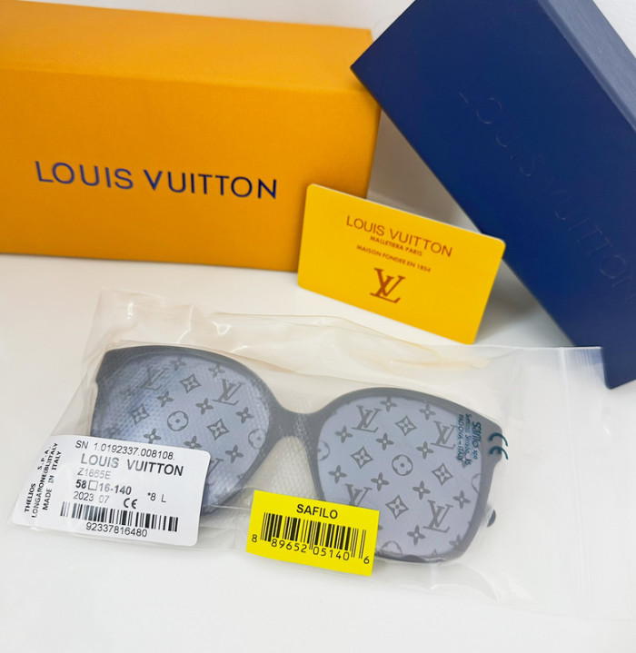 LV Sunglasses AAAA-3337
