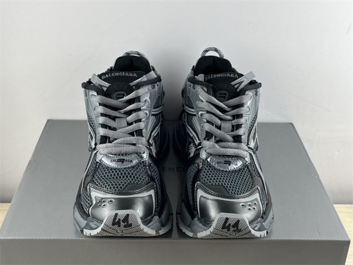 B 17FW Tripe-S High End Sneaker-440