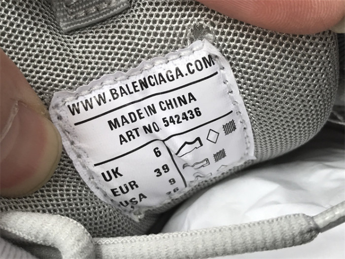 B 17FW Tripe-S High End Sneaker-377