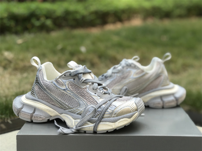 B 17FW Tripe-S High End Sneaker-364