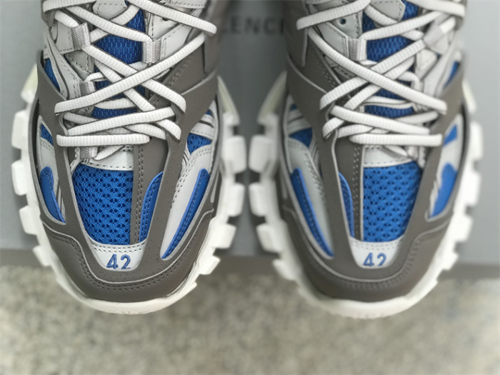 B 17FW Tripe-S High End Sneaker-385