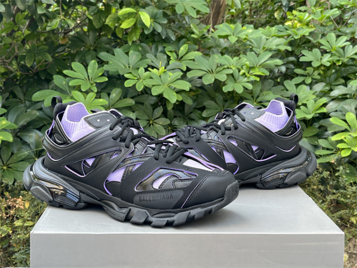 B 17FW Tripe-S High End Sneaker-434