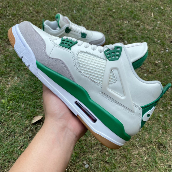 Authentic Nike SB x Air Jordan 4 “Pine Green”
