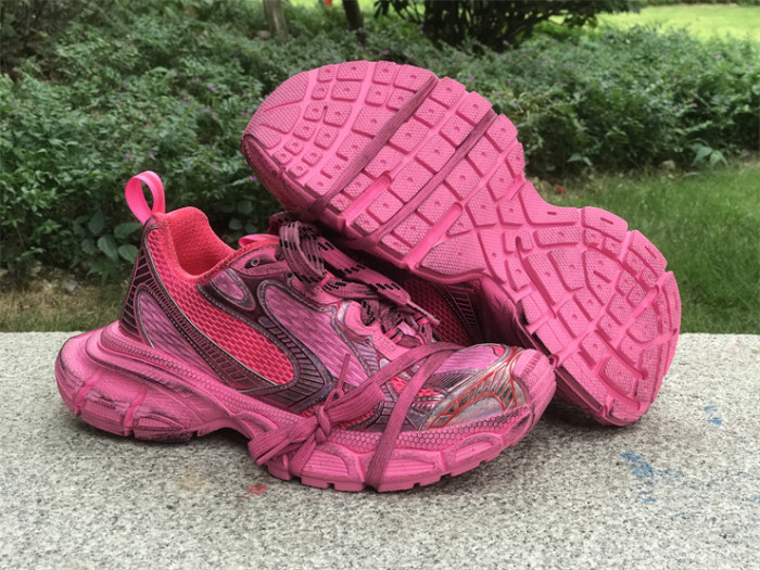 B 17FW Tripe-S High End Sneaker-390