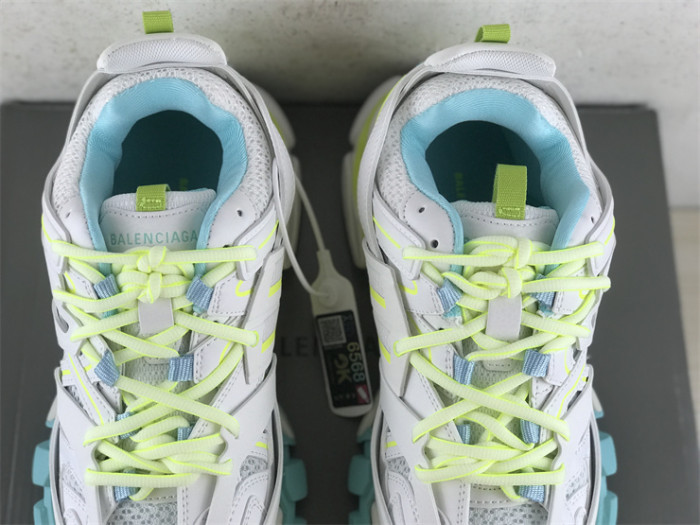 B 17FW Tripe-S High End Sneaker-340