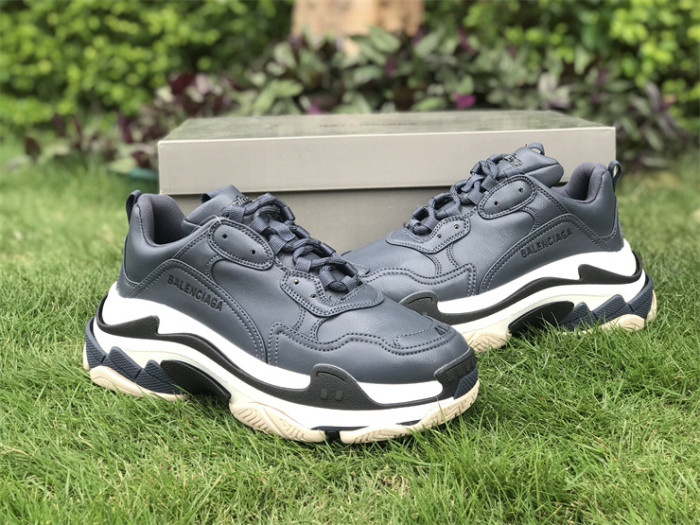 B 17FW Tripe-S High End Sneaker-339