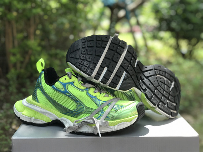 B 17FW Tripe-S High End Sneaker-376