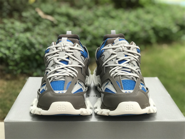 B 17FW Tripe-S High End Sneaker-385