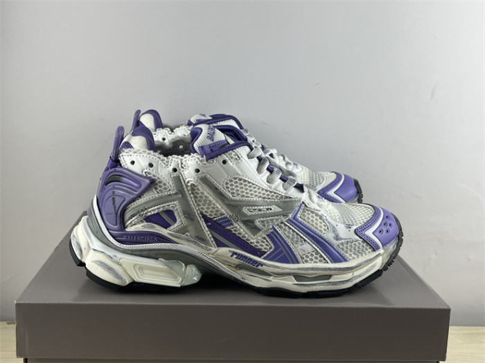 B 17FW Tripe-S High End Sneaker-438