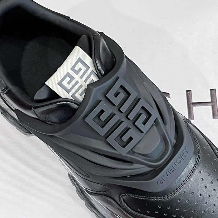 Super Max Givenchy Shoes-202