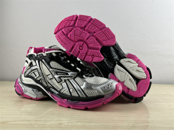 B 17FW Tripe-S High End Sneaker-417