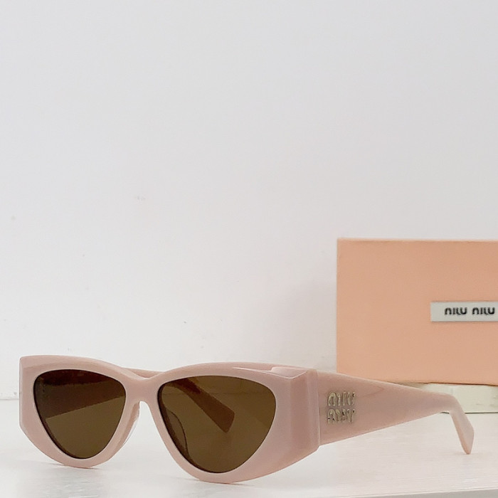 Miu Miu Sunglasses AAAA-565