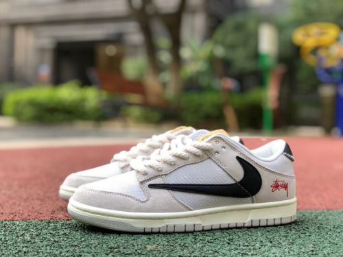 Authentic Stussy x SB Dunk Low DD9776-068