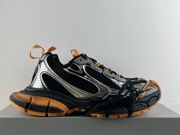 B 17FW Tripe-S High End Sneaker-413