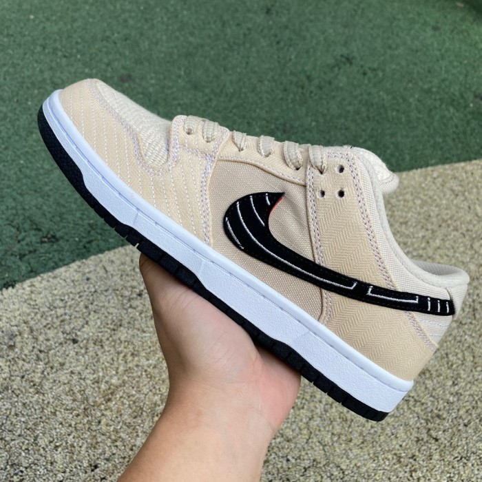 Authentic Albino & Preto x Nike Dunk SB Low