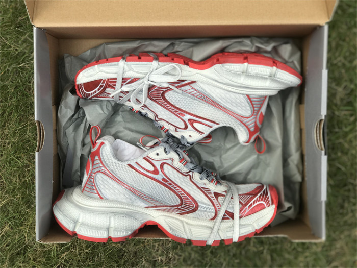 B 17FW Tripe-S High End Sneaker-373