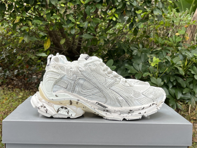 B 17FW Tripe-S High End Sneaker-445