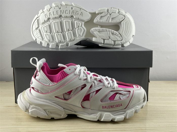 B 17FW Tripe-S High End Sneaker-435