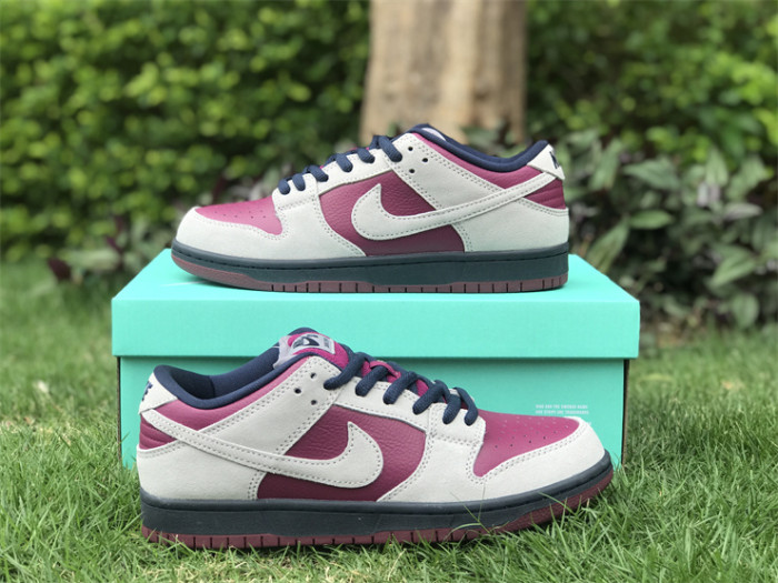 Authentic Nike SB Dunk Low Bordeaux
