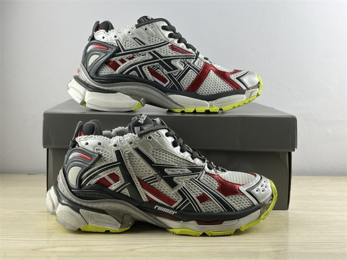 B 17FW Tripe-S High End Sneaker-418