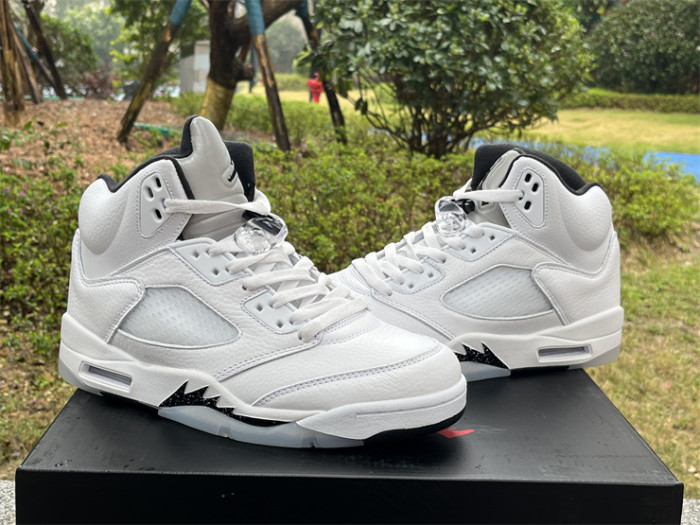 Authentic Air Jordan 5“Reverse Oreo”