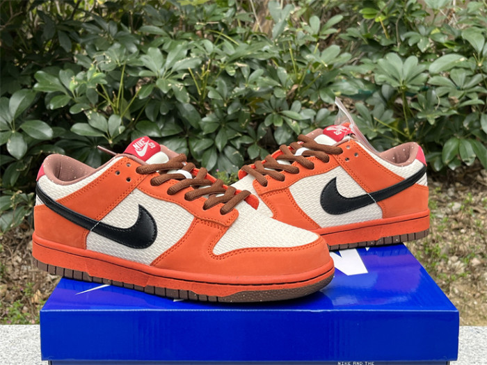 Authentic Nike Dunk SB Low Premium“Un-Hemp”