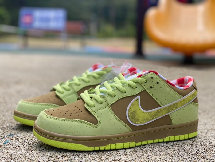 Authentic Concepts x NK SB Dunk Low Green Lobster
