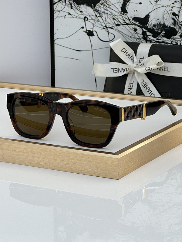 CHNL Sunglasses AAAA-3448