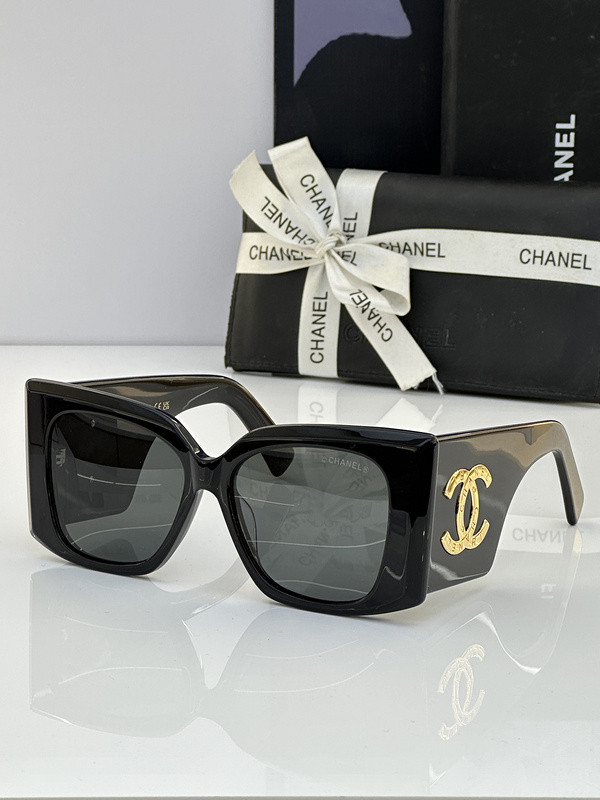 CHNL Sunglasses AAAA-3378