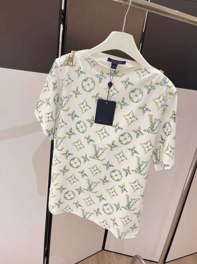 LV Shirt High End Quality-943