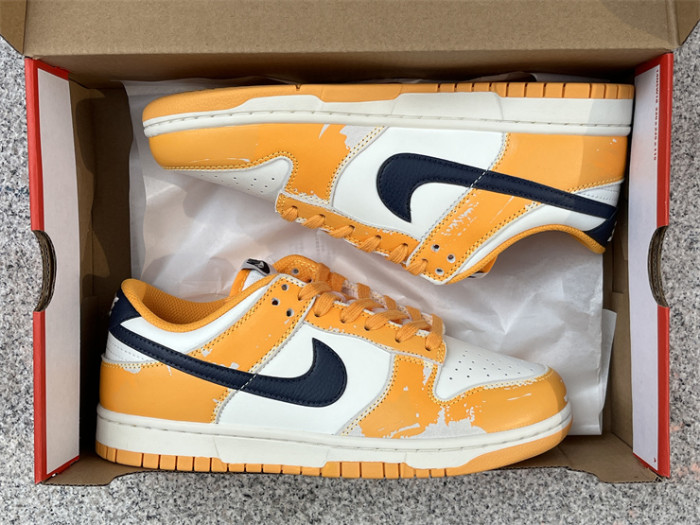 Authentic Nike Dunk Low Wear and Tear