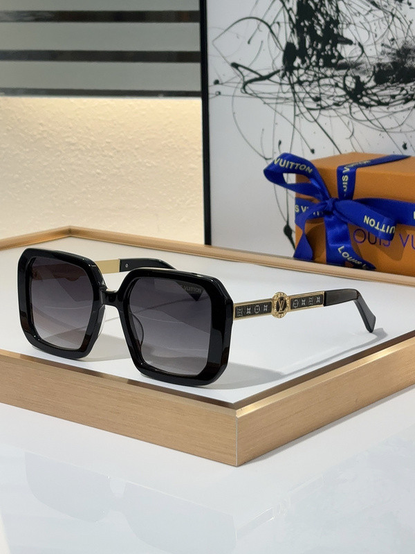 LV Sunglasses AAAA-4127