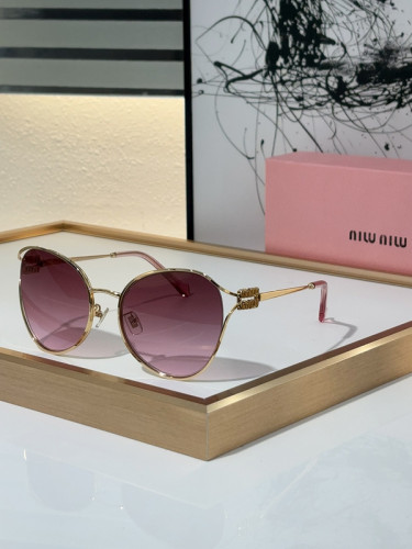 Miu Miu Sunglasses AAAA-907