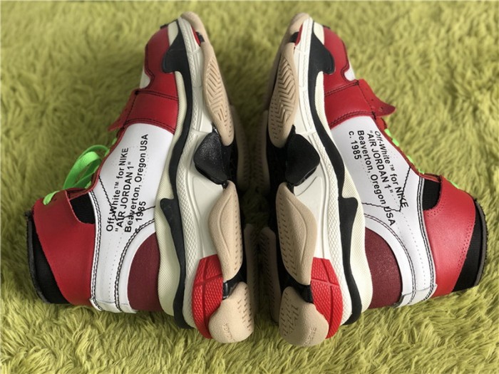 B 17FW Tripe-S High End Sneaker-018