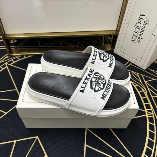 Alexander McQueen women slippers AAA-009