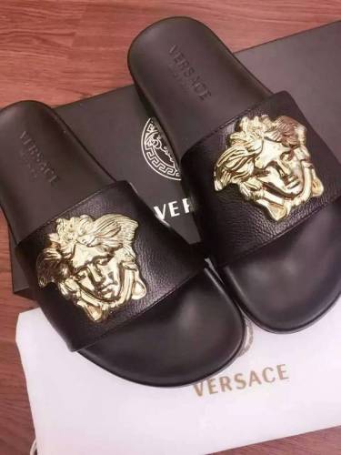 Versace Men slippers AAA-025