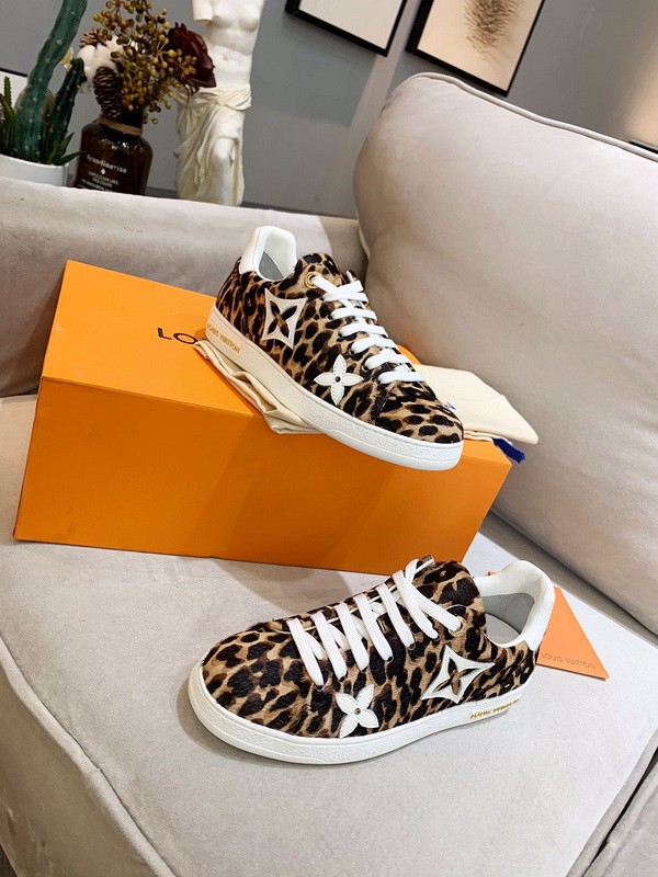 LV Women Shoes 1：1 Quality-416